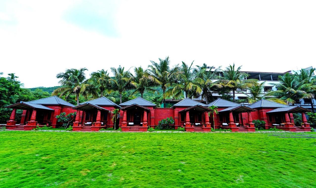 Siddhagiri Hotel And Resort Wai Exterior foto